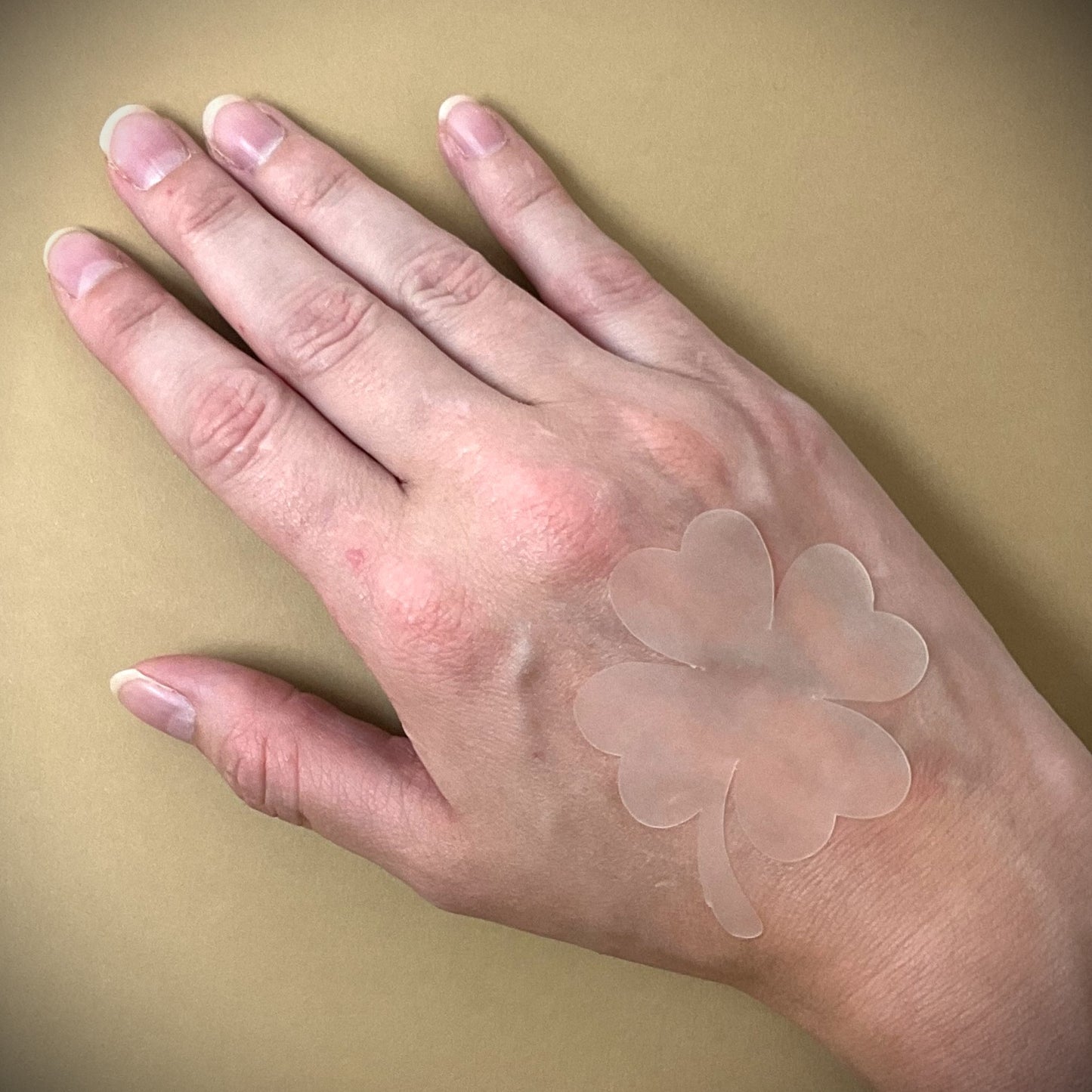 Tanning Sticker 4 Leaf Clover Cutout